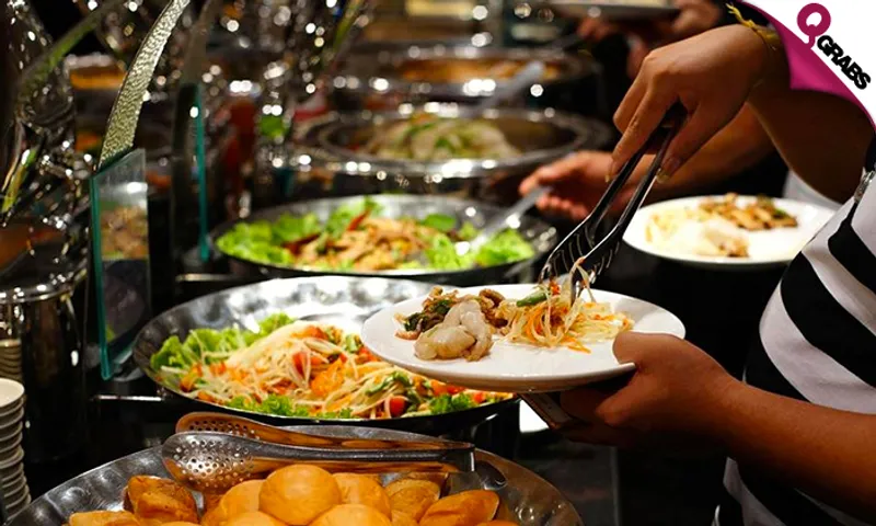 Business Lunch Buffet at Saraya Corniche Hotel!